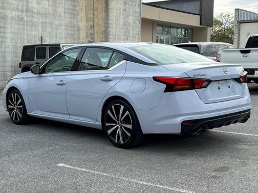 2023 Nissan Altima SR FWD