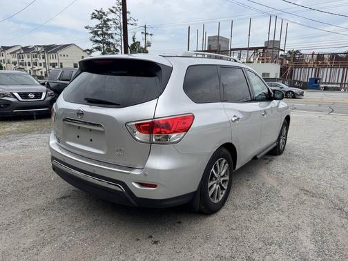 Brilliant Silver 2014 Nissan Pathfinder SV