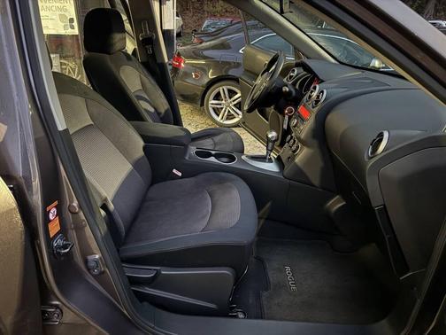 2009 Nissan Rogue SL