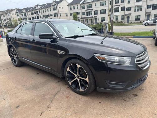 2016 Ford Taurus SEL