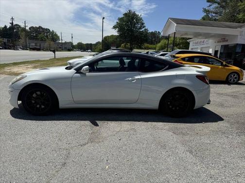 2013 Hyundai Genesis Coupe 3.8 Track