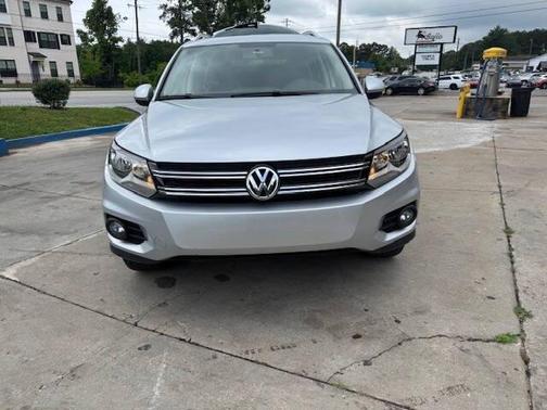 2012 Volkswagen Tiguan SE