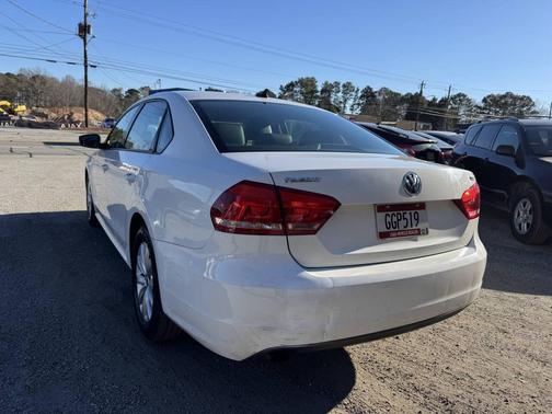 2014 Volkswagen Passat 1.8T S