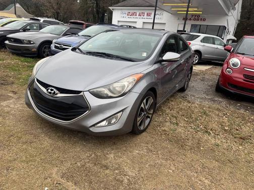 2013 Hyundai ELANTRA SE