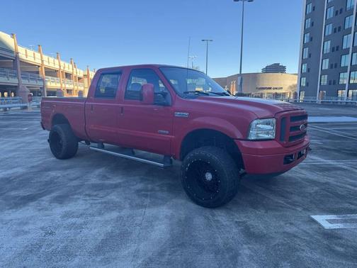 2007 Ford F-250 XLT Crew Cab