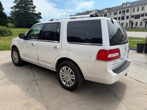 2012 Lincoln Navigator Base