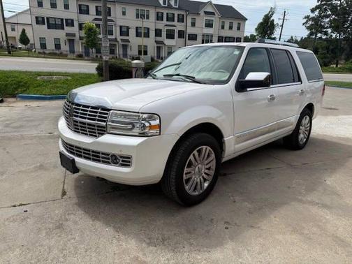 2012 Lincoln Navigator Base