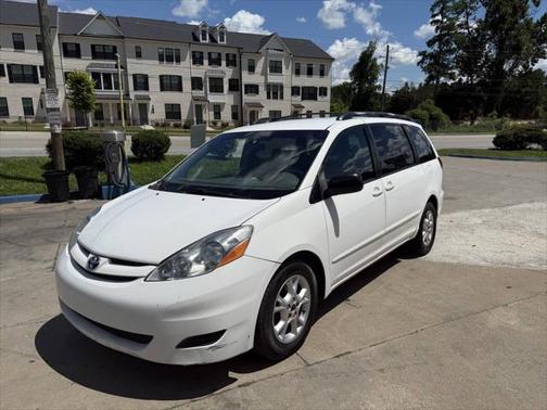 2008 Toyota Sienna LE