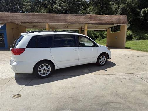 2008 Toyota Sienna LE