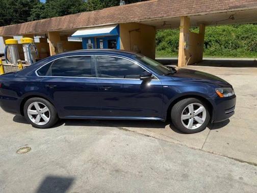 2014 Volkswagen Passat 1.8T S