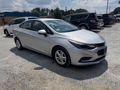Silver Ice Metallic 2017 Chevrolet Cruze LT