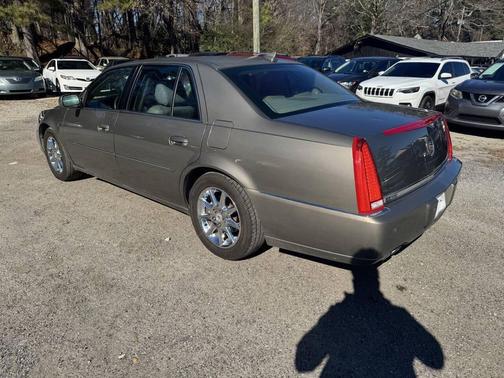 2010 Cadillac DTS Luxury Collection