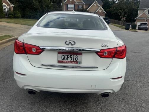 2017 INFINITI Q50 Base