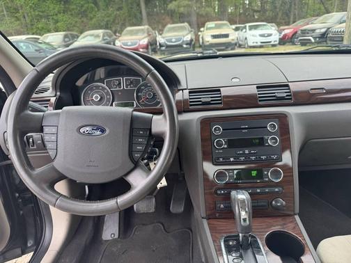 Black Clearcoat 2008 Ford Taurus SEL