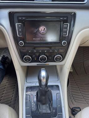 2012 Volkswagen Passat Base