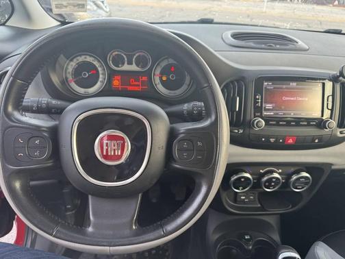 2014 FIAT 500L Easy 4dr Hatchback