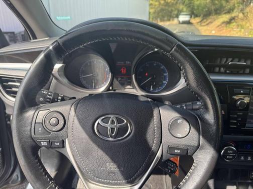 2016 Toyota Corolla S w/Special Edition Pkg