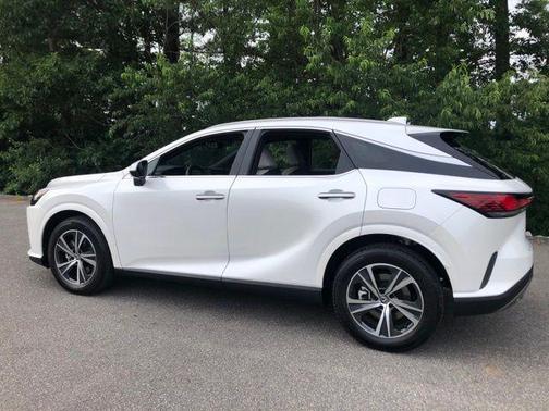 Eminent White Pearl 2026 Lexus RX 350 Premium