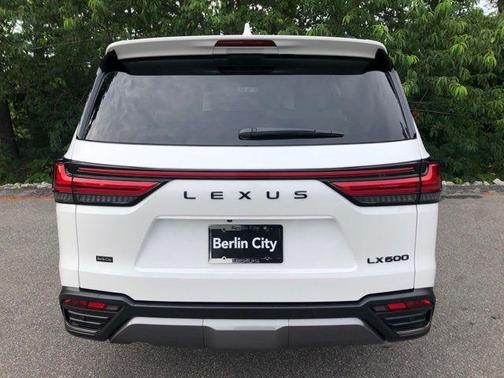 Eminent White Pearl 2026 Lexus LX 600 Luxury