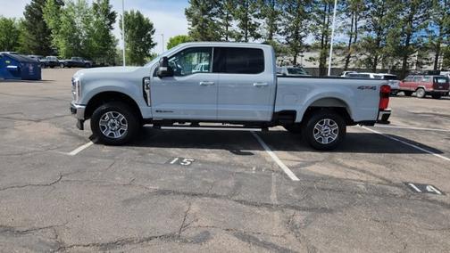 AVALANCHE 2025 Ford F-250 LARIAT