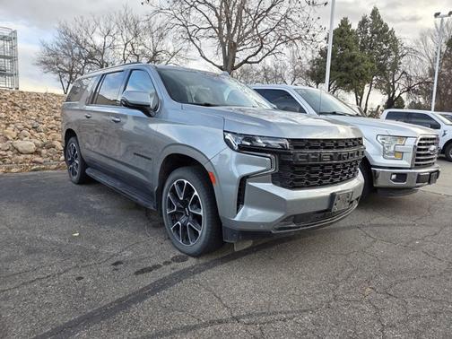 2023 Chevrolet Suburban RST