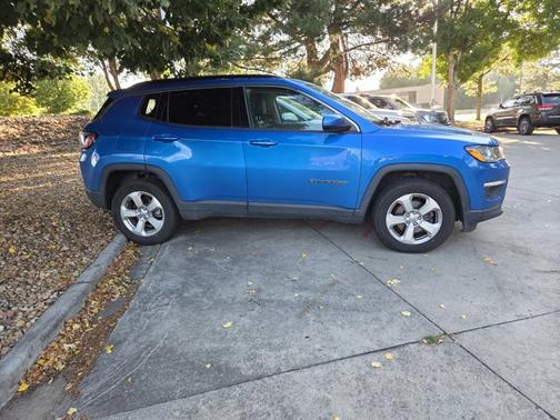 2017 Jeep Compass LATITUDE