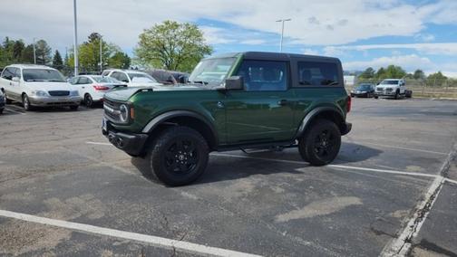 ERUPTION GREEN METALLIC 2024 Ford Bronco BLACK DIAMOND