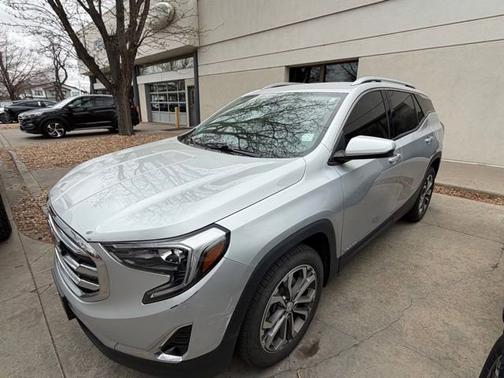 Quicksilver Metallic 2019 GMC Terrain SLT