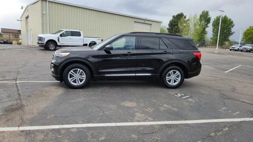 AGATE BLACK METALLIC 2023 Ford Explorer XLT