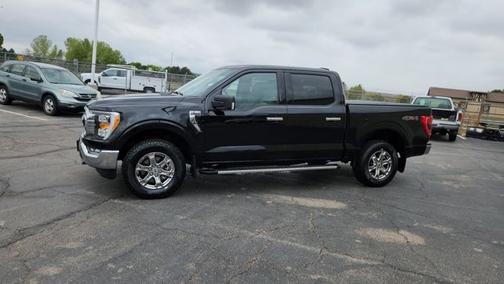 AGATE BLACK METALLIC 2023 Ford F-150 XLT