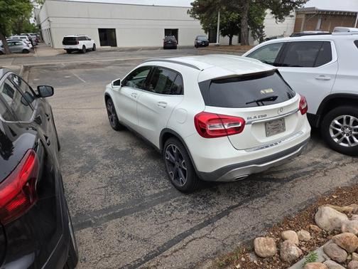 2018 Mercedes-Benz GLA 250 BASE