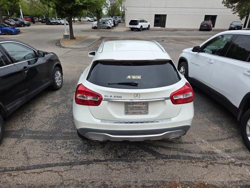 2018 Mercedes-Benz GLA 250 BASE