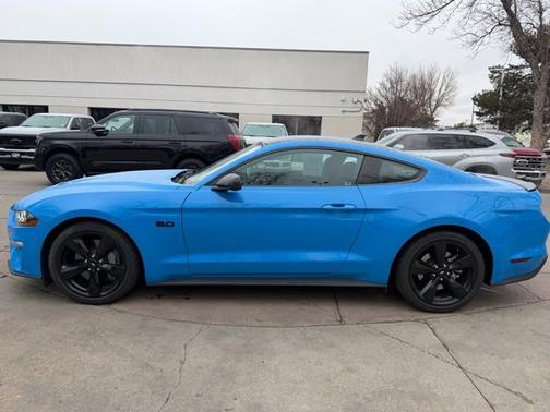 2022 Ford Mustang GT PREMIUM