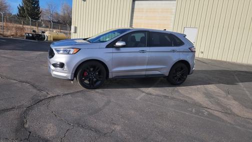 2022 Ford Edge ST