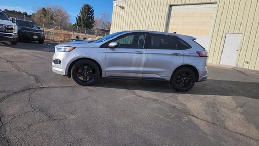 2022 Ford Edge ST