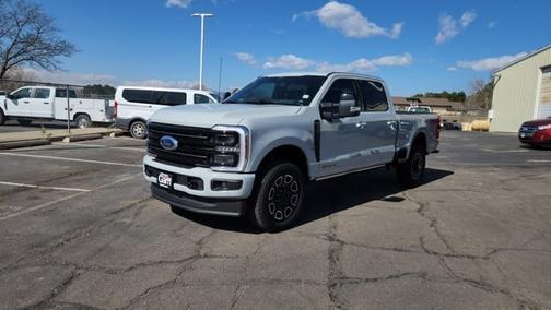AVALANCHE 2026 Ford F-350 PLATINUM