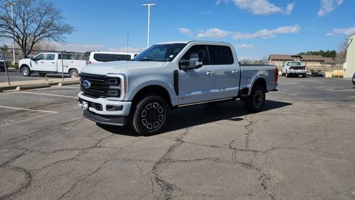 AVALANCHE 2026 Ford F-350 PLATINUM