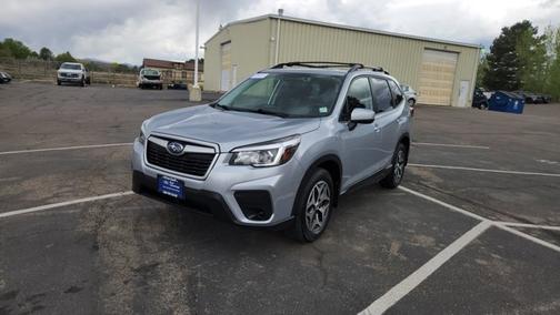 Ice Silver Metallic 2019 Subaru Forester PREMIUM