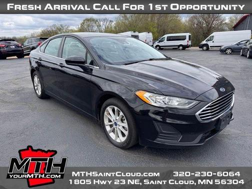 2020 Ford Fusion SE