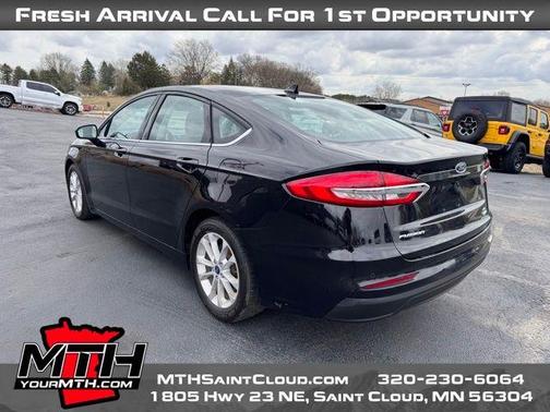 2020 Ford Fusion SE
