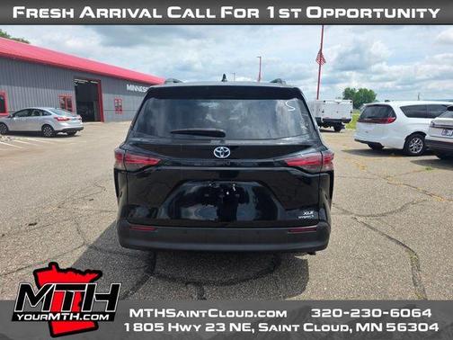 2021 Toyota Sienna XLE