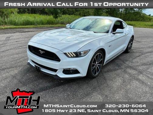 Oxford White 2016 Ford Mustang GT