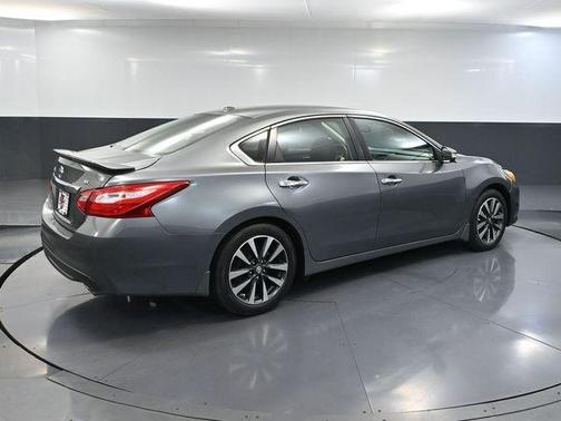 Gun Metallic 2016 Nissan Altima 2.5 SL