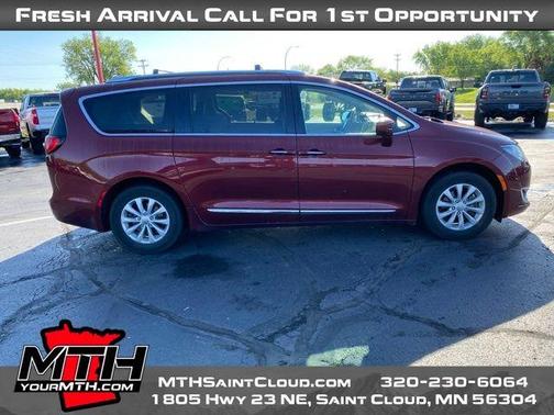 2018 Chrysler Pacifica Touring-L