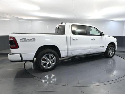 Bright White Clearcoat 2019 RAM 1500 Big Horn