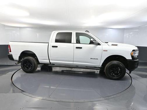 Bright White Clearcoat 2022 RAM 2500 Tradesman