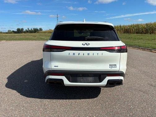 Majestic White 2023 INFINITI QX60 Luxe