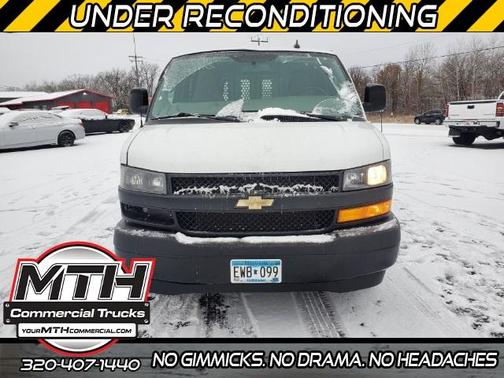 Photo 3 of 13 of 2020 Chevrolet Express 2500 Work Van