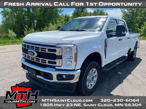 Oxford White 2024 Ford F-350 XLT