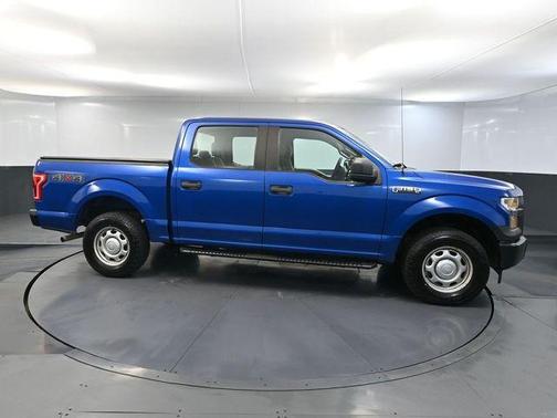 Lightning Blue 2017 Ford F-150 XL